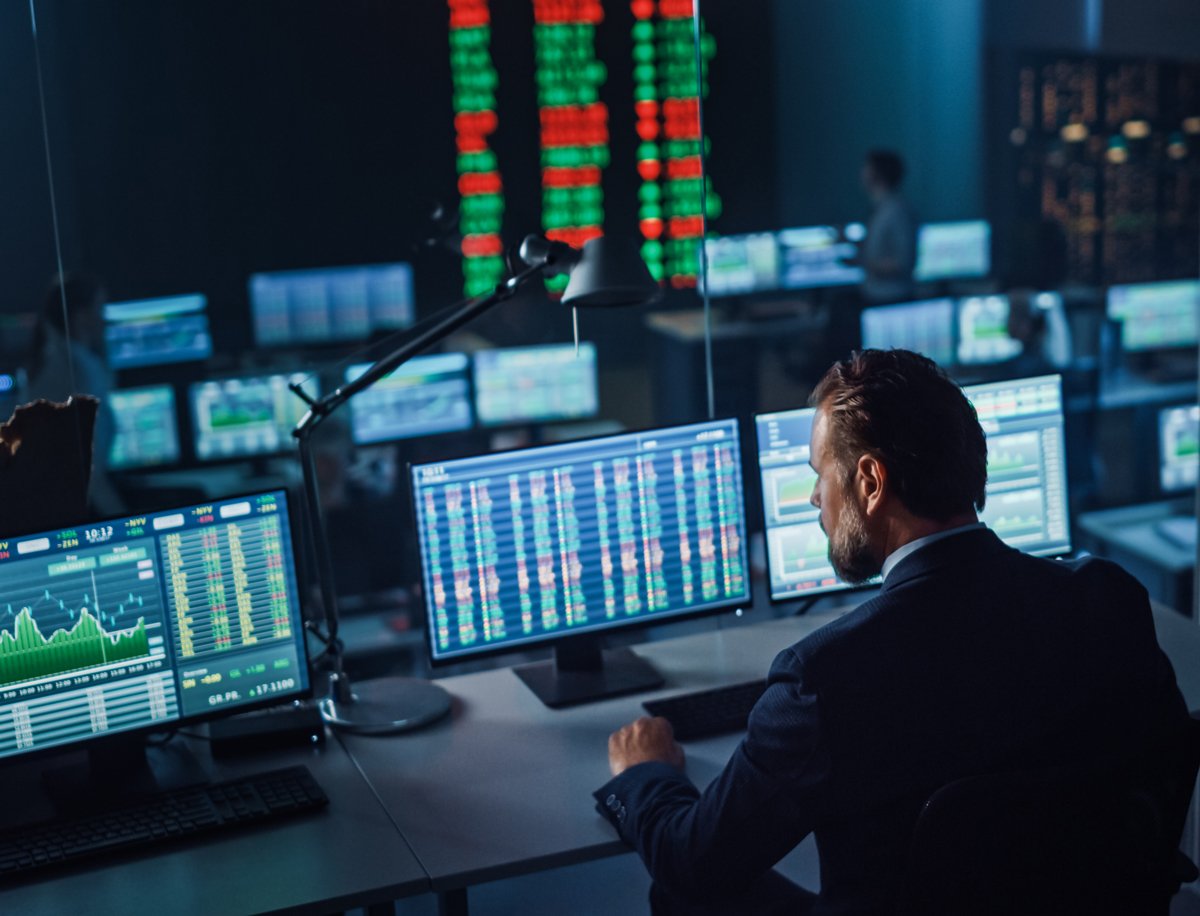Operations-Centre-and-alerts---1200x916